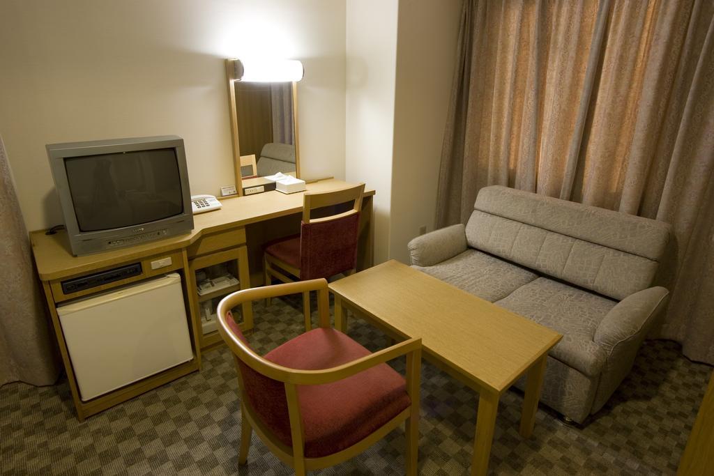 Unizo Inn Tokyo Asakusa Экстерьер фото