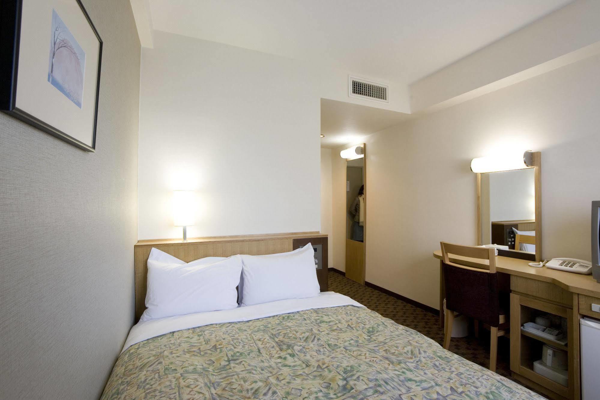 Unizo Inn Tokyo Asakusa Экстерьер фото