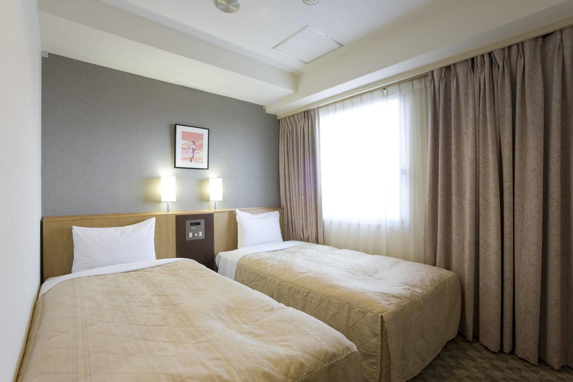 Unizo Inn Tokyo Asakusa Экстерьер фото
