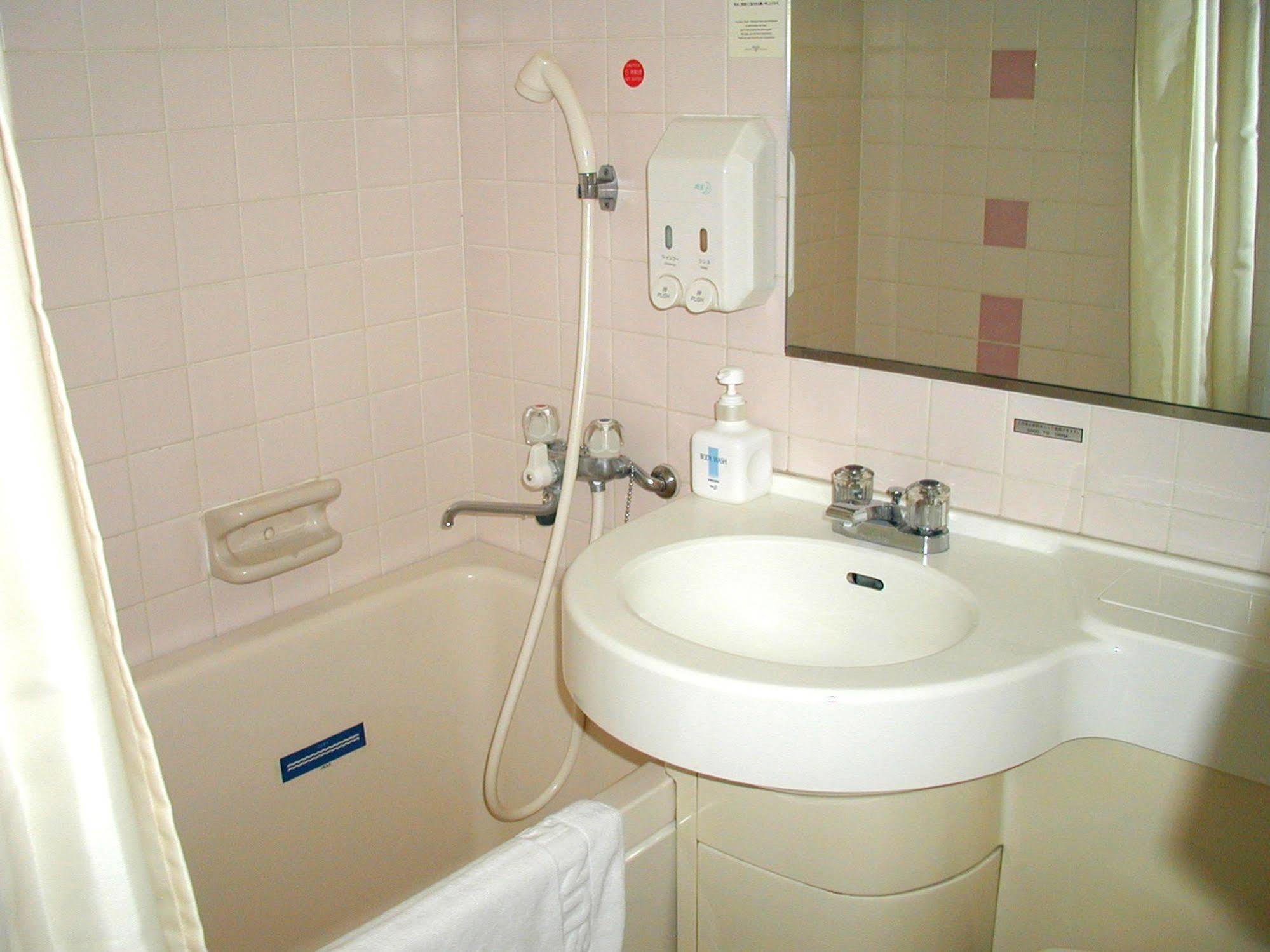 Unizo Inn Tokyo Asakusa Экстерьер фото