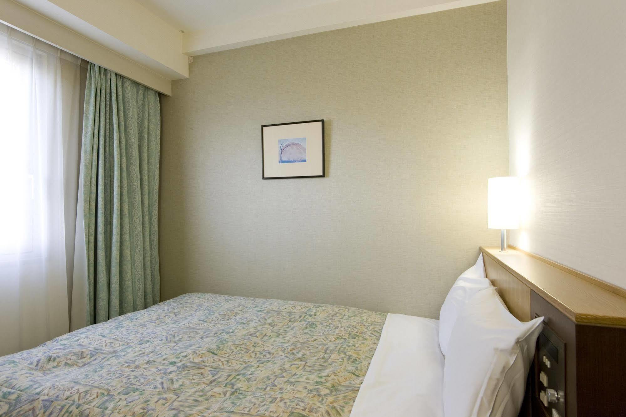 Unizo Inn Tokyo Asakusa Экстерьер фото